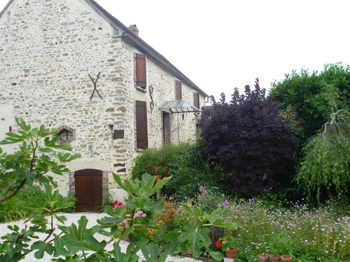 Gite L'Ecole Buissonniere Cheu Exterior photo